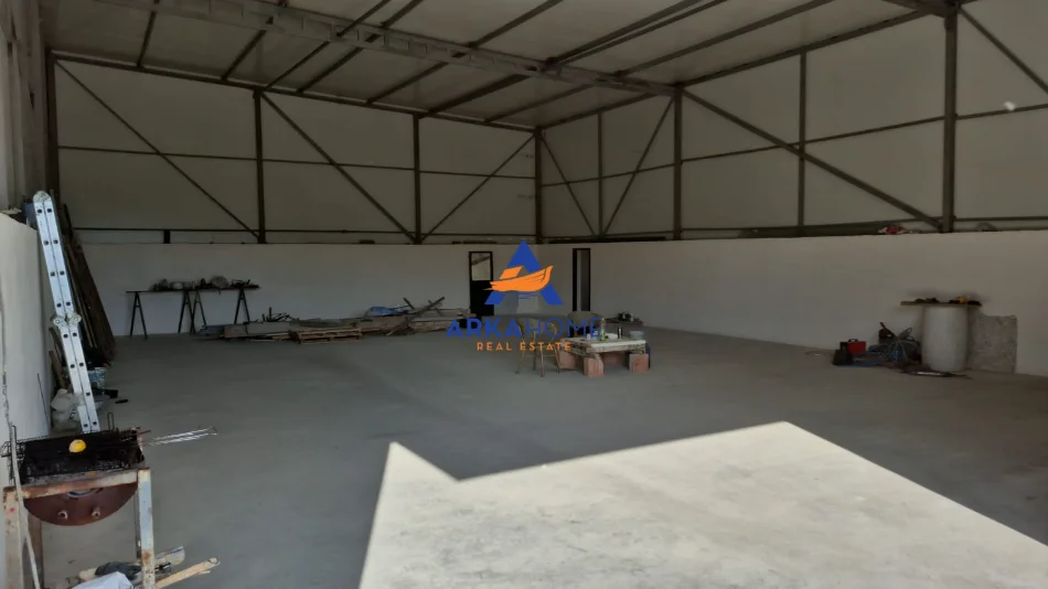 Shqiperi, jepet me qera ambjent biznesi Kati 0, 250 m² 1.200 € 