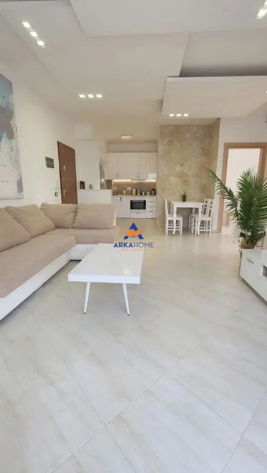 Tirane, shitet apartament 2+1+Ballkon Kati 5, 110 m² 280.000 € 