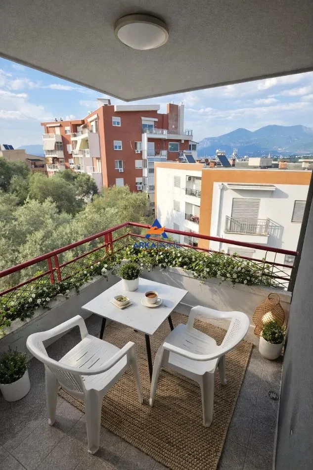 Tirane, shitet apartament 2+1+Ballkon Kati 5, 110 m² 280.000 € 