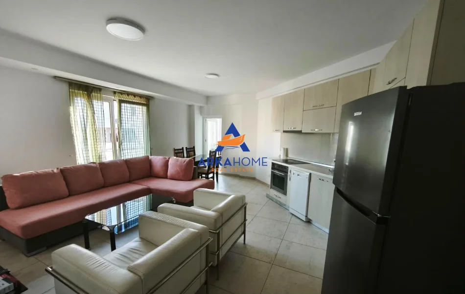 Tirane, jepet me qera apartament 2+1 Kati 5, 93 m² 750 € 