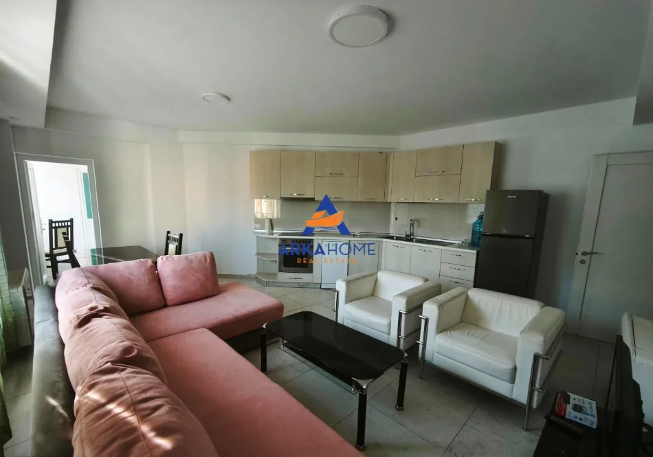 Tirane, jepet me qera apartament 2+1 Kati 5, 93 m² 750 € 