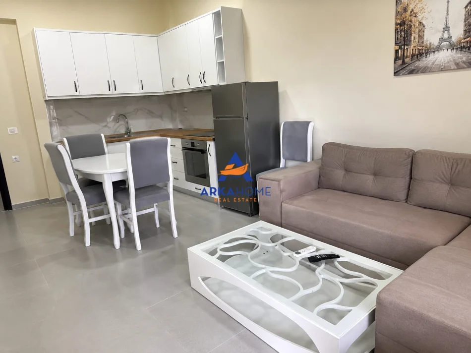 Tirane, shitet apartament 2+1+Ballkon Kati 3, 121 m² 121.500 € 