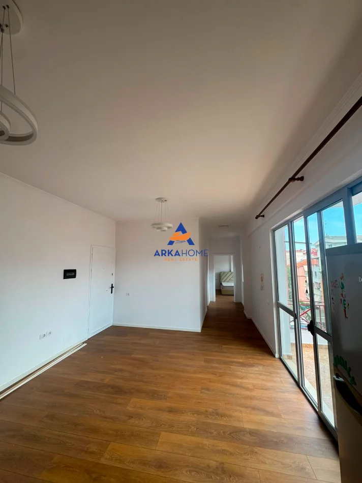 Tirane, shitet apartament 1+1 Kati 3, 67 m² 153.000 € 