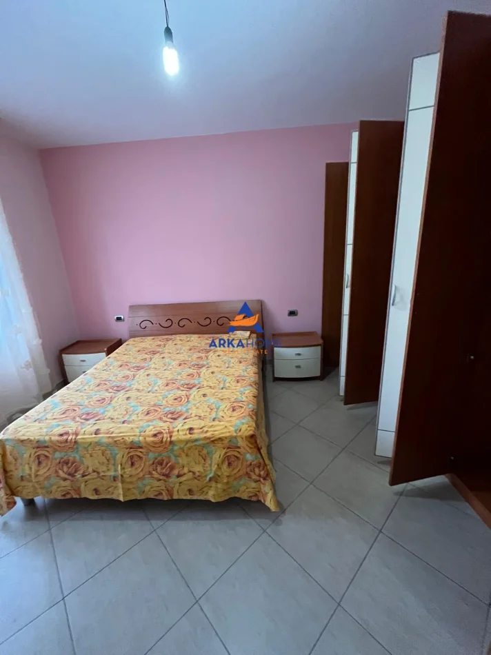 Tirane, jepet me qera apartament 2+1+Ballkon Kati 3, 100 m² 537 € 