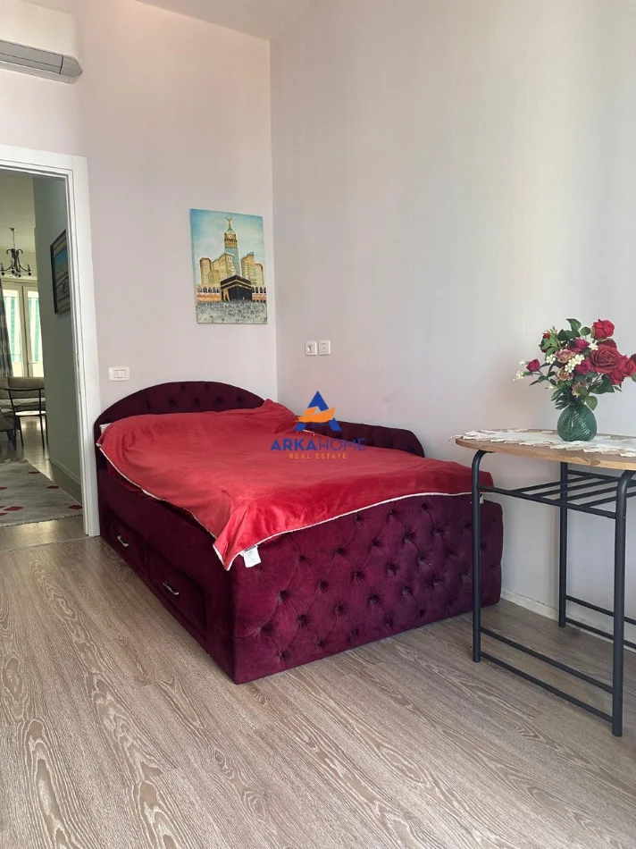 Tirane, shitet apartament 3+1+Ballkon Kati 3, 180 m² 425.965 € 