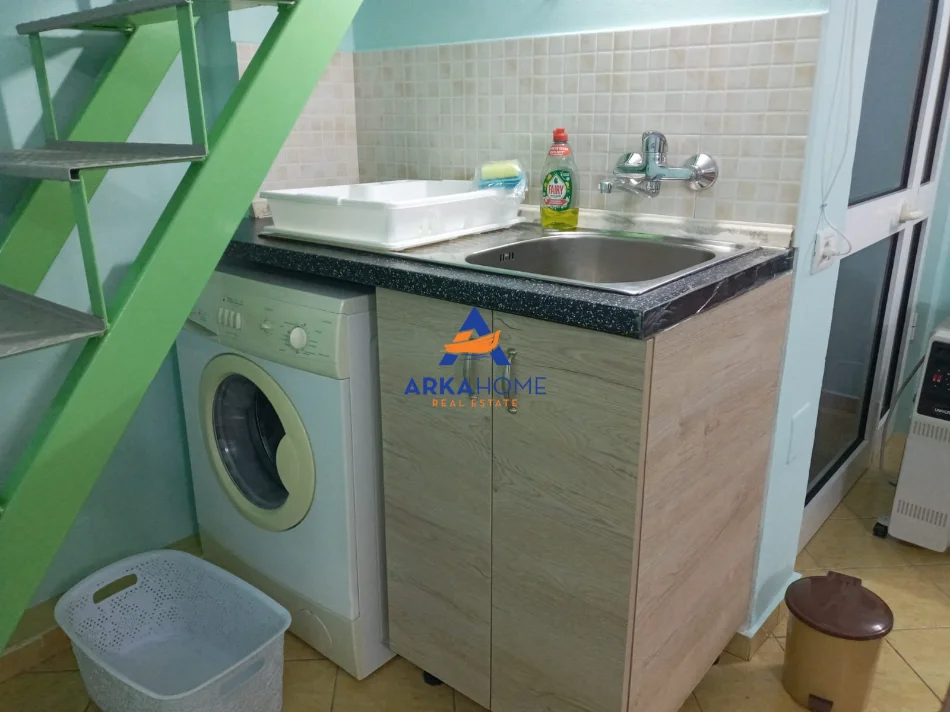 Tirane, jepet me qera apartament 1+1 Kati 0, 60 m² 375 € 