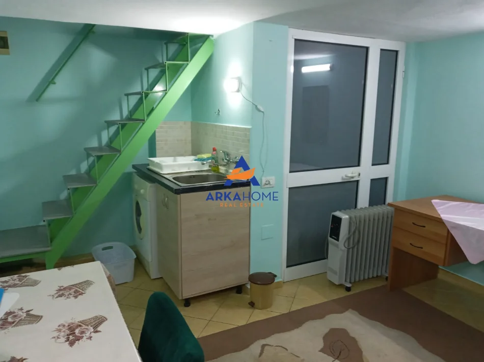 Tirane, jepet me qera apartament 1+1 Kati 0, 60 m² 375 € 