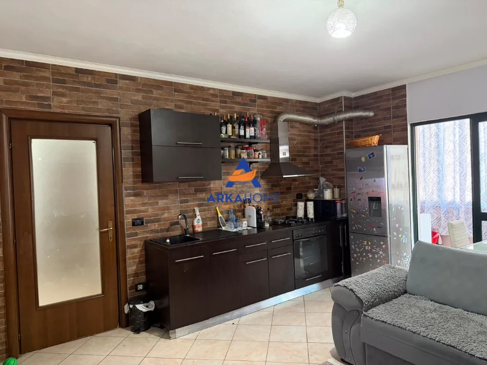 Durres, shitet apartament 2+1+Ballkon Kati 1, 76 m² 98.800 € 