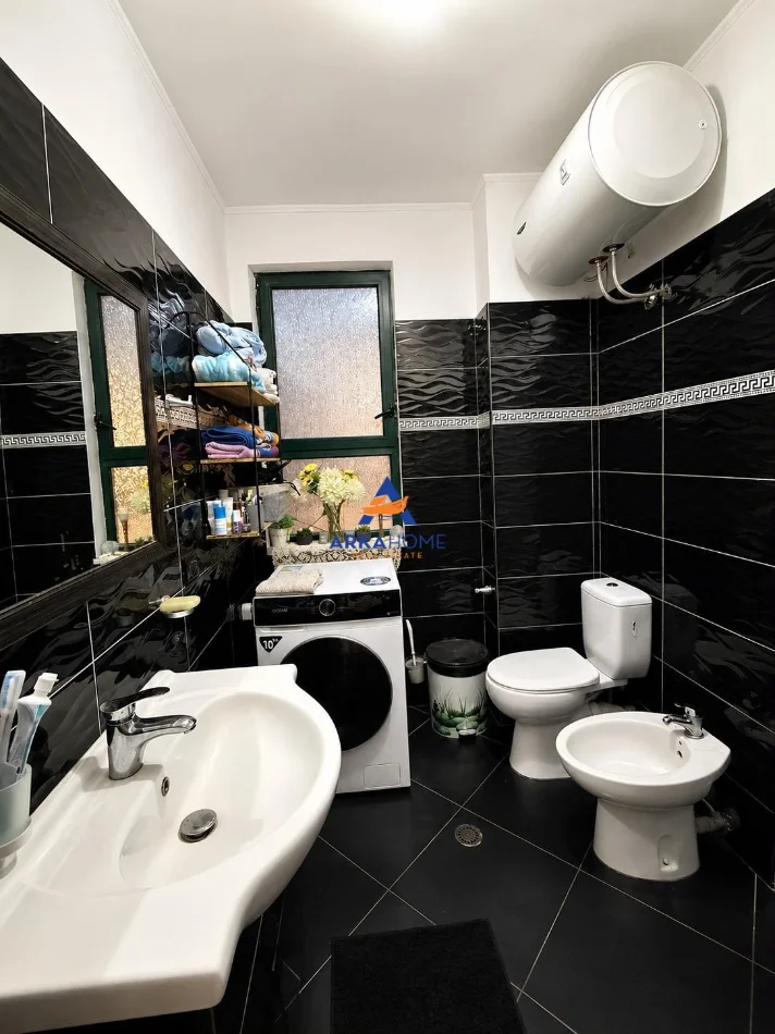 Durres, shitet apartament 2+1+Ballkon Kati 1, 76 m² 98.800 € 