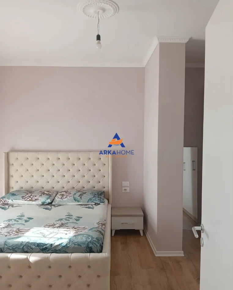 Tirane, jepet me qera apartament 1+1+Ballkon Kati 9, 63 m² 500 € 