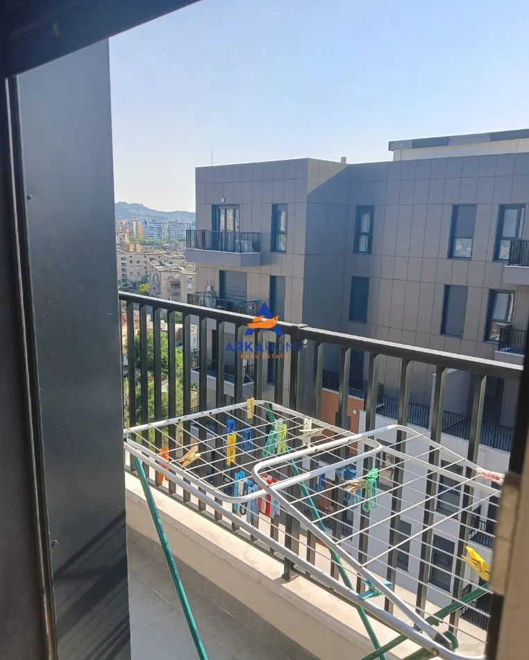 Tirane, jepet me qera apartament 1+1+Ballkon Kati 9, 63 m² 500 € 