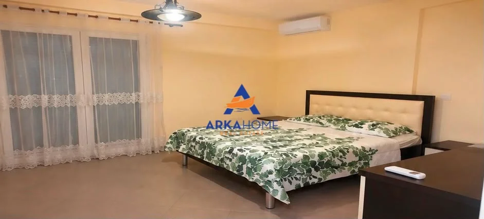 Tirane, jepet me qera apartament 1+1+Ballkon Kati 2, 85 m² 590 € 