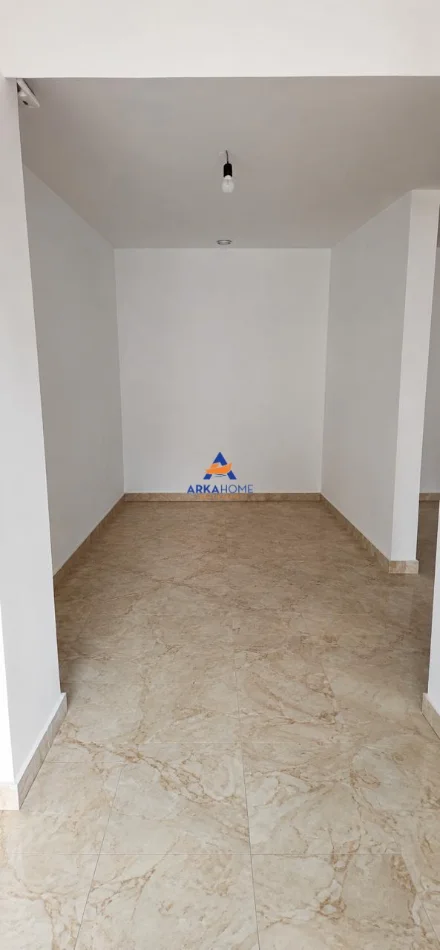 Tirane, shitet garsonier 1+1+Ballkon Kati 1, 63 m² 185.000 € 