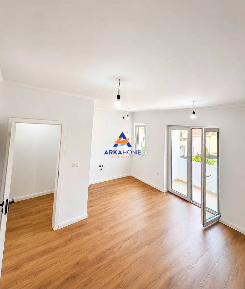 Tirane, shitet apartament 1+1+Ballkon Kati 3, 67 m² 171.700 € 