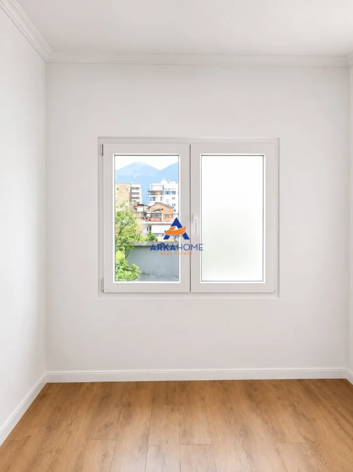 Tirane, shitet apartament 1+1+Ballkon Kati 3, 67 m² 171.700 € 