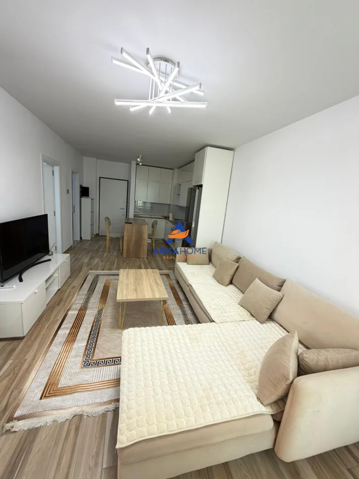 Tirane, jepet me qera apartament 1+1+Ballkon Kati 7, 57 m² 650 € 
