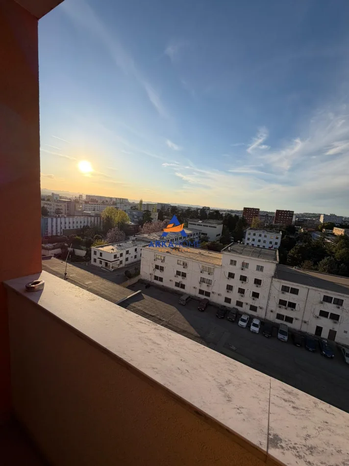 Tirane, jepet me qera apartament 1+1+Ballkon Kati 7, 57 m² 650 € 