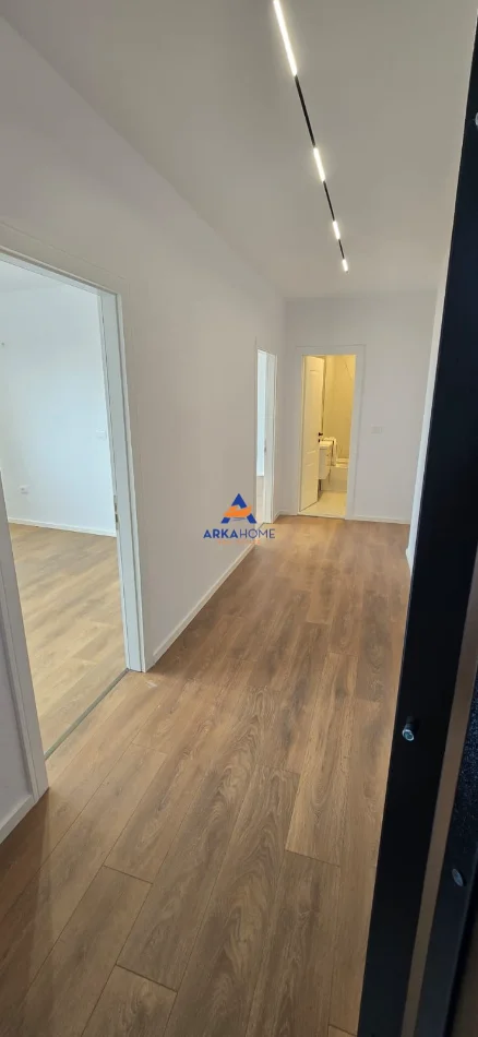 Tirane, shitet apartament 1+1+Ballkon Kati 11, 65 m² 165.000 € 