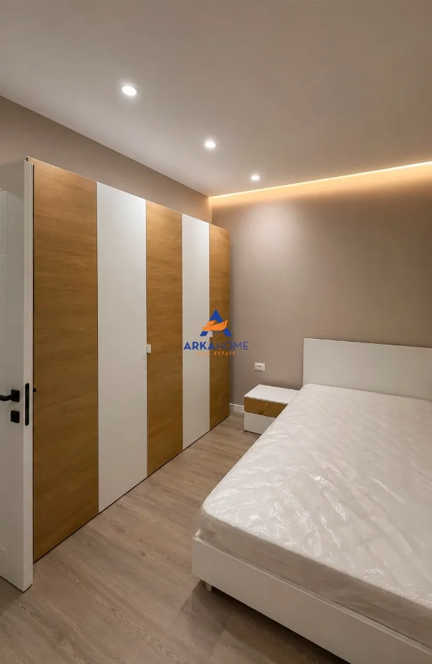 Tirane, jepet me qera apartament 1+1+Ballkon Kati 6, 60 m² 643 € (STACIONI TRENIT)