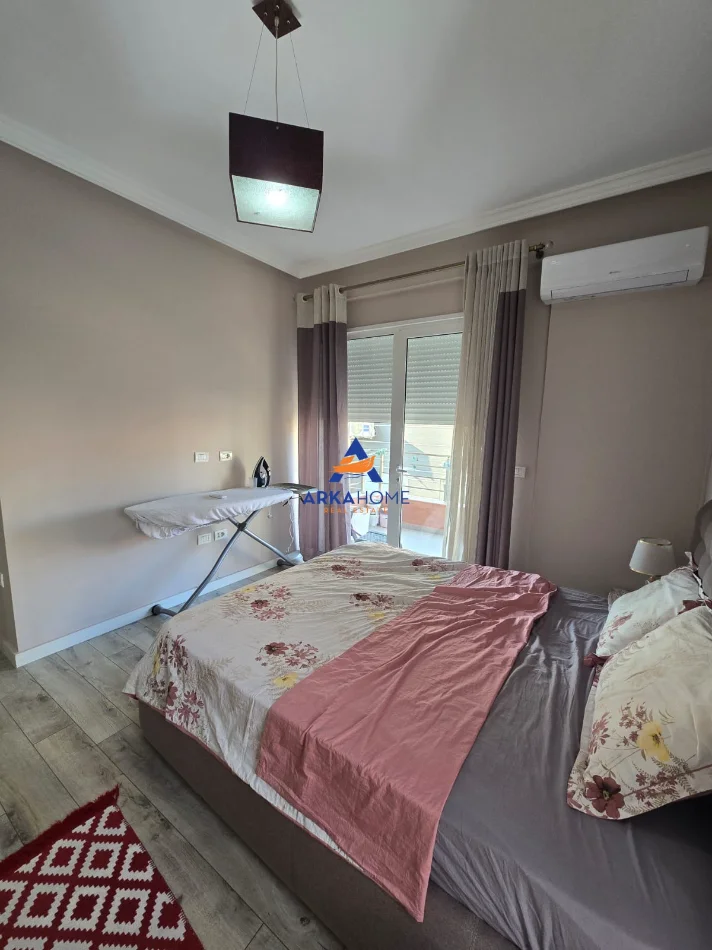 Tirane, jepet me qera apartament 2+1+Ballkon Kati 1, 99 m² 646 € (KOPSHTI BOTANIK)