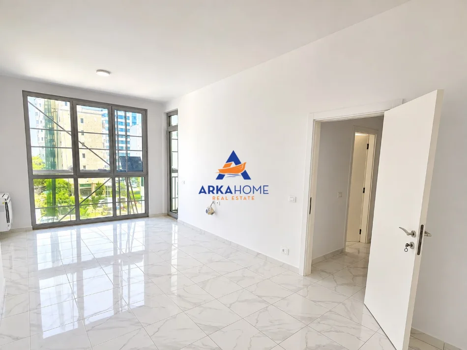 Tirane, jepet me qera zyre Kati 2, 111 m² 1.080 € (21 DHJETORI)