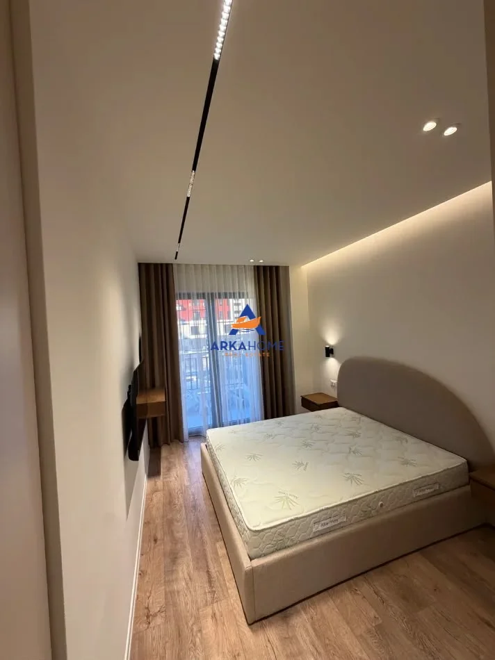 Tirane, jepet me qera apartament 3+1+Ballkon Kati 3, 127 m² 1.100 € (BULEVARDI RI)