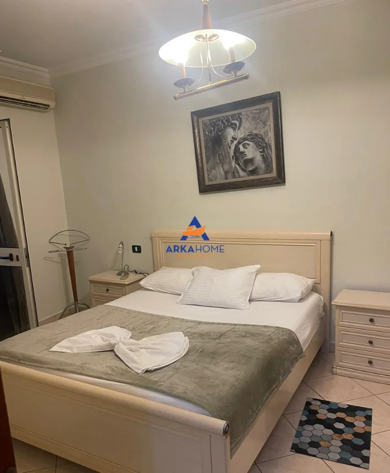 Tirane, jepet me qera apartament 2+1+Ballkon Kati 7, 96 m² 810 € (STACION TRRENI)