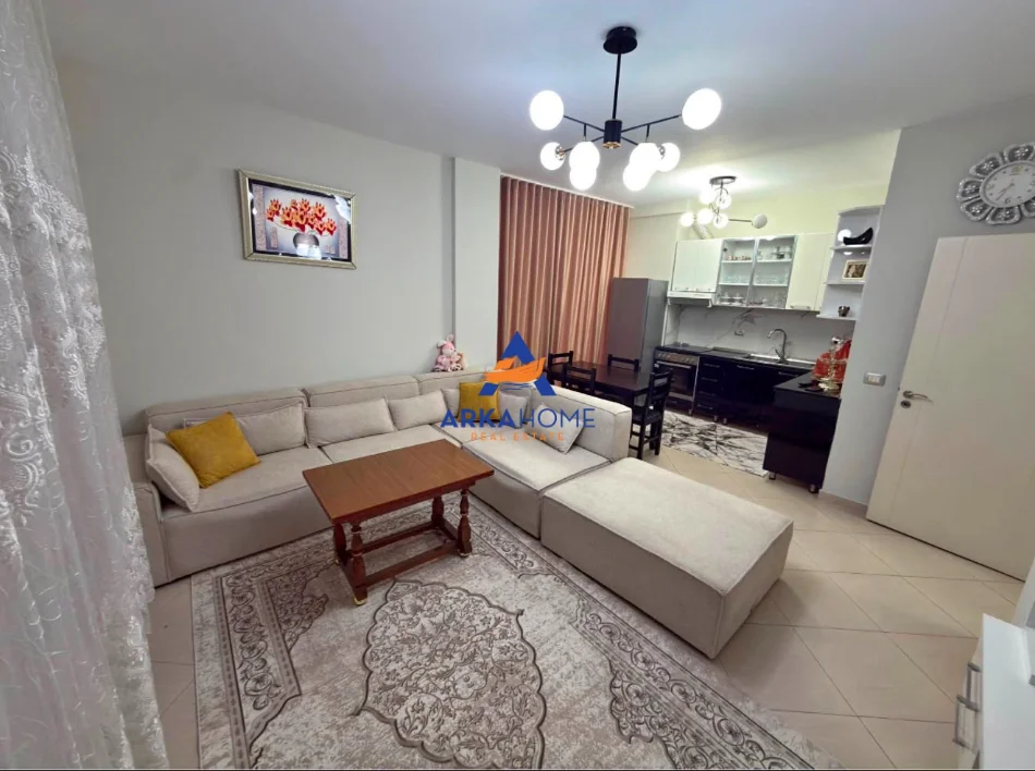 Tirane, shitet apartament 1+1+Ballkon Kati 2, 74 m² 216.216 € (LIQENI THATE)