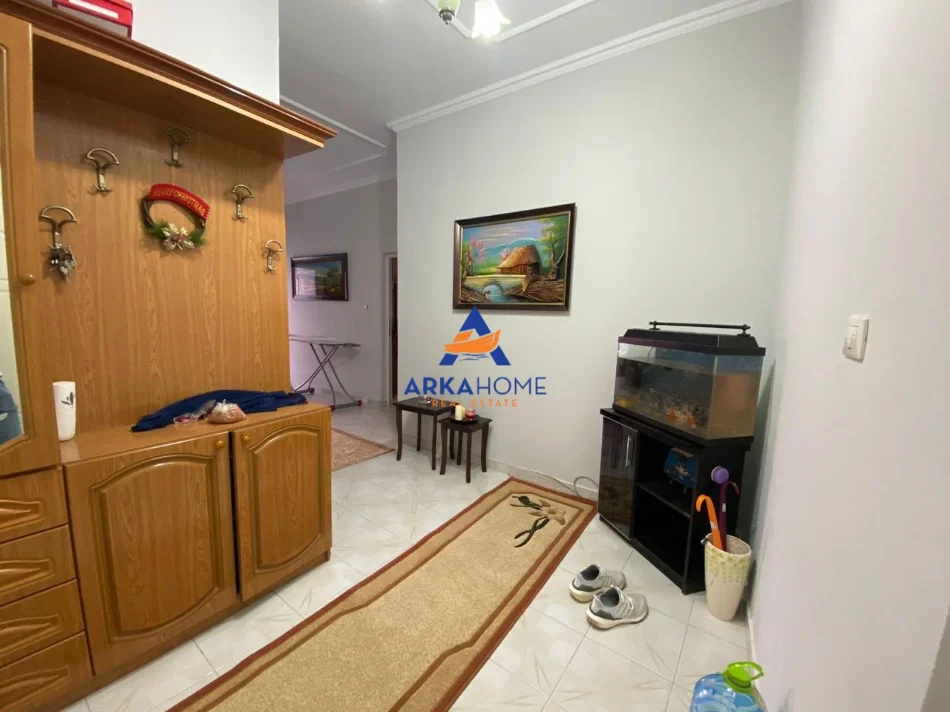 Tirane, jepet me qera apartament 2+1 Kati 7, 100 m² 594 € (SELITE)