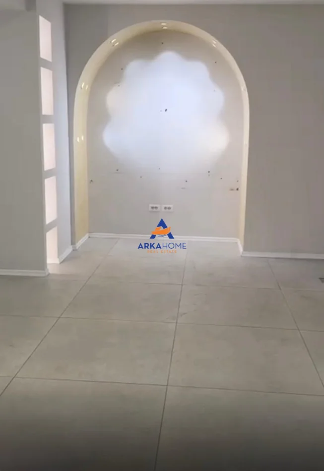 Tirane, jepet me qera ambjent biznesi Kati 0, 60 m² 600 € (VASIL SHANTO)