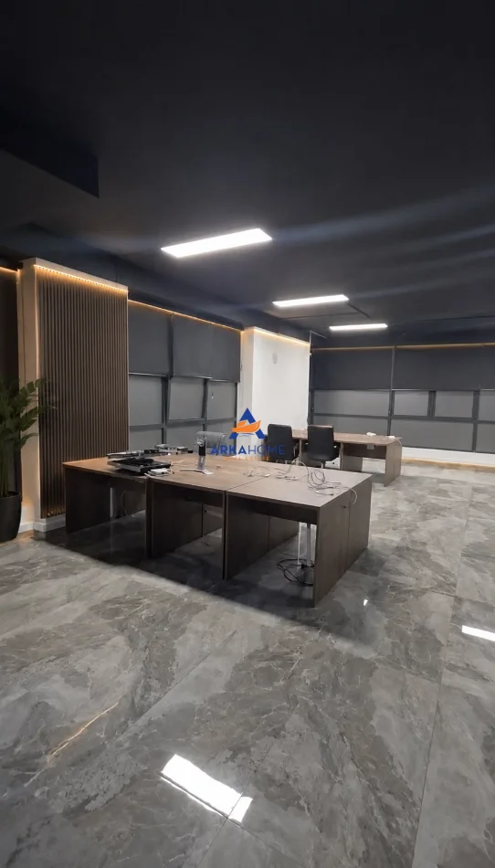 Tirane, shitet ambjent biznesi Kati 1, 400 m² 1.400.000 € (ASTIR)