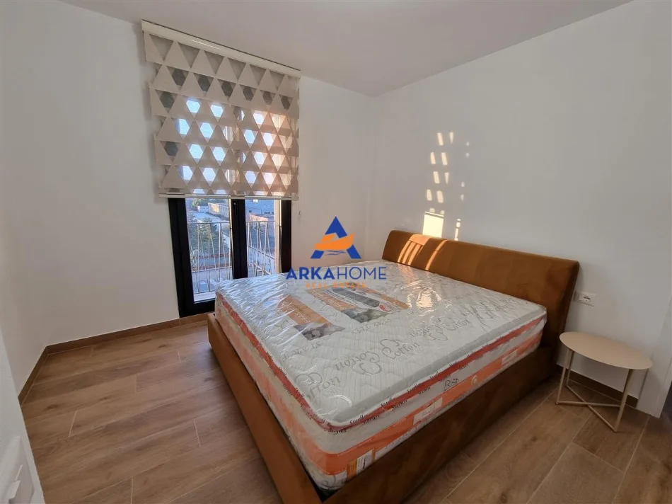 Tirane, jepet me qera apartament 2+1 Kati 8, 100 m² 750 € (RRUGA E DIBRES)
