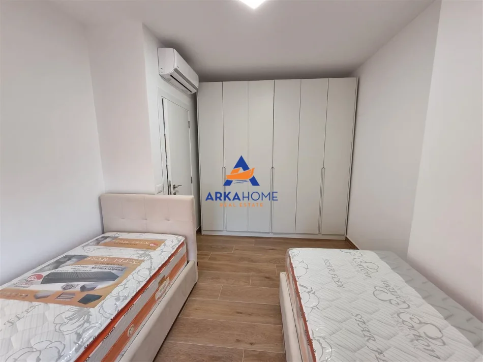 Tirane, jepet me qera apartament 2+1 Kati 8, 100 m² 750 € (RRUGA E DIBRES)