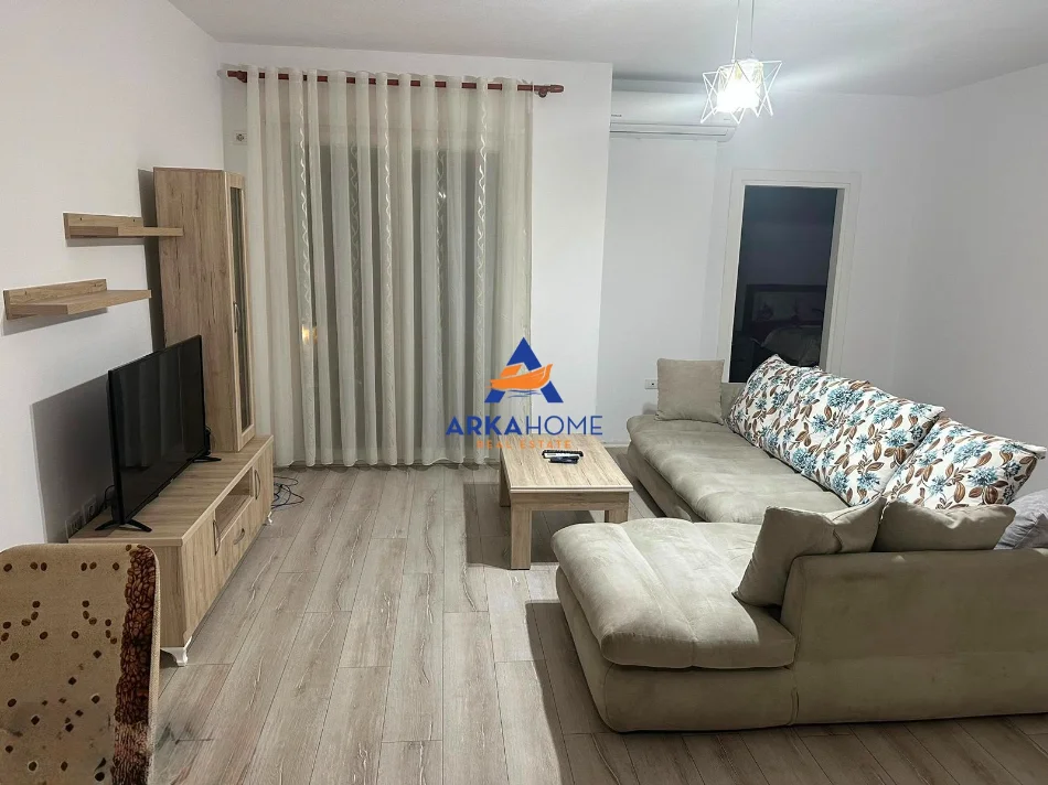 Tirane, jepet me qera apartament 1+1 Kati 2, 70 m² 648 € (QENDER)