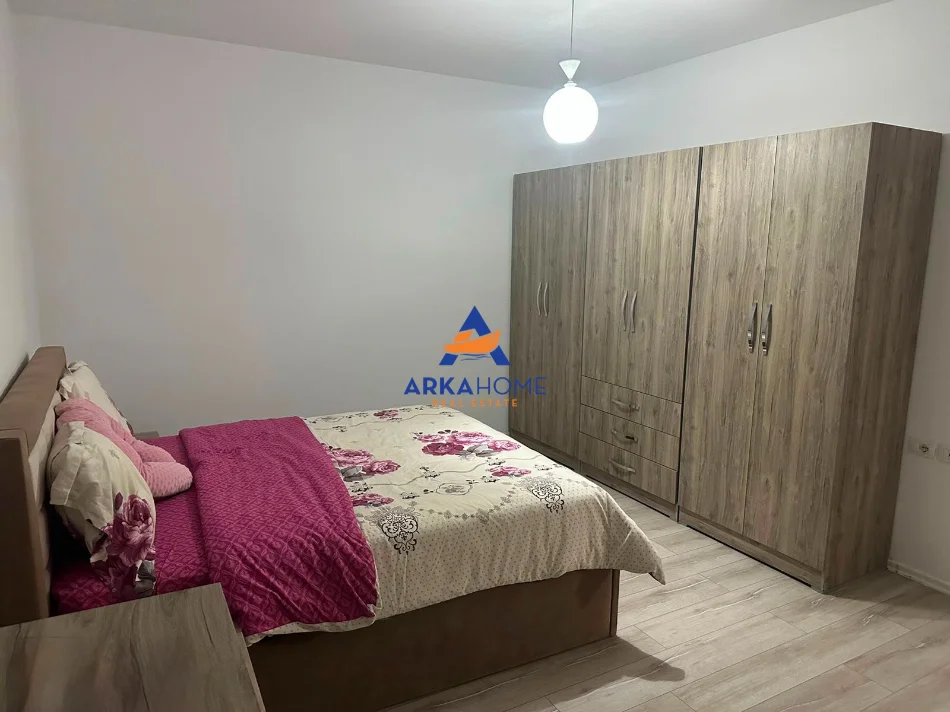 Tirane, jepet me qera apartament 1+1 Kati 2, 70 m² 648 € (QENDER)