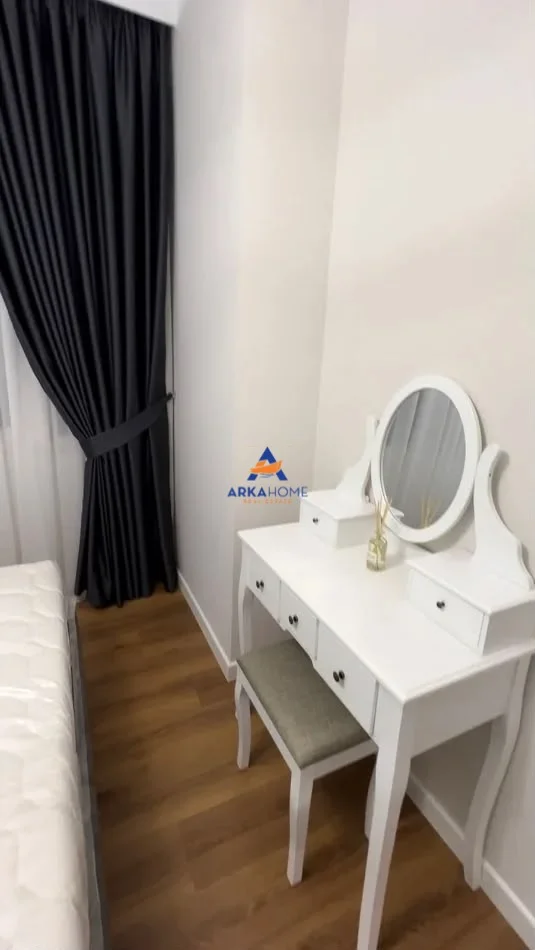 Tirane, jepet me qera apartament 1+1 Kati 4, 58 m² 680 € (LIQENI THATE)