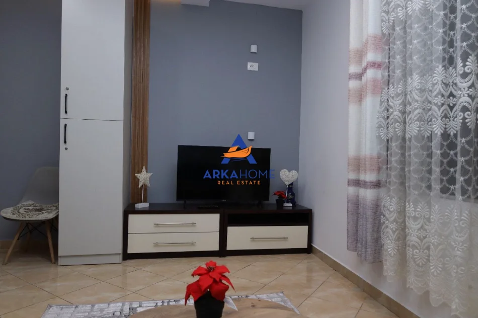 Tirane, shitet apartament 2+1 Kati 2, 111 m² 330.000 € (RRUGA KAVAJES)