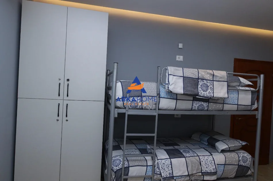 Tirane, shitet apartament 2+1 Kati 2, 111 m² 330.000 € (RRUGA KAVAJES)