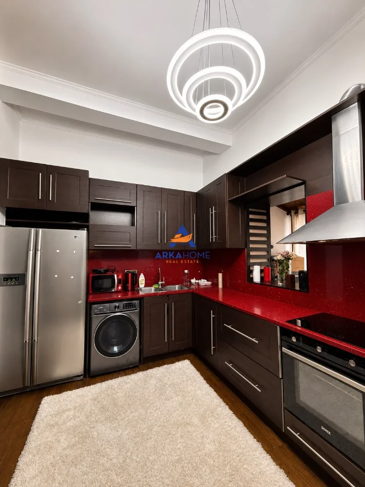 Tirane, shitet apartament 2+1+Ballkon Kati 2, 120 m² 500.000 € (9 KATESHET)