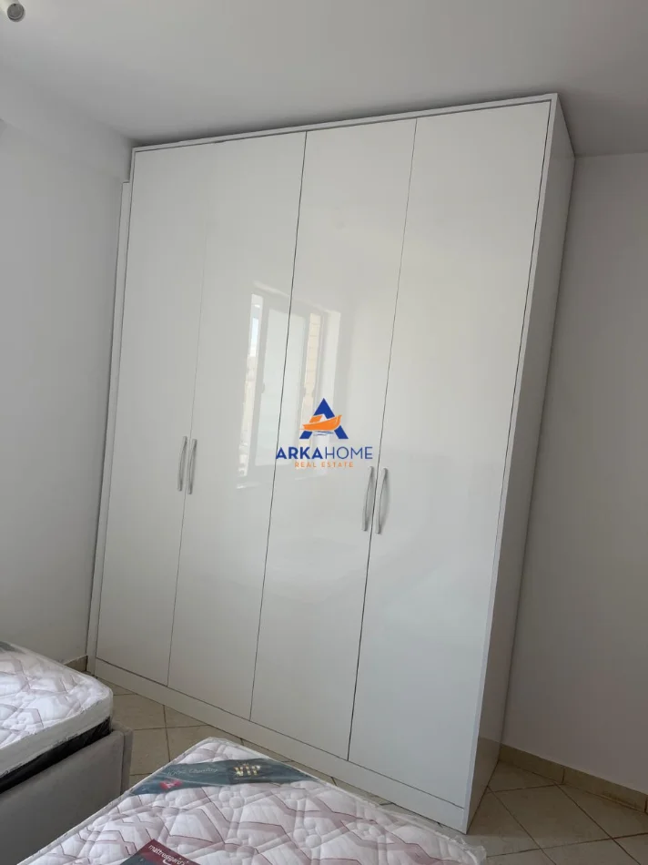 Tirane, jepet me qera apartament 2+1 Kati 8, 100 m² 1.200 € 