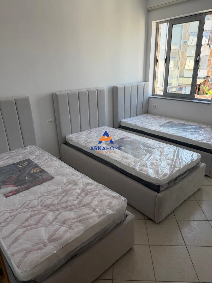 Tirane, jepet me qera apartament 2+1 Kati 8, 100 m² 1.200 € 