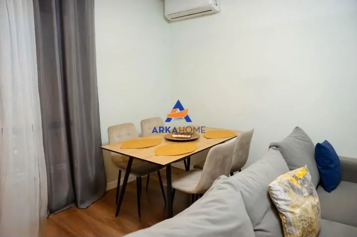 Tirane, jepet me qera apartament 2+1+Ballkon Kati 1, 100 m² 864 € 