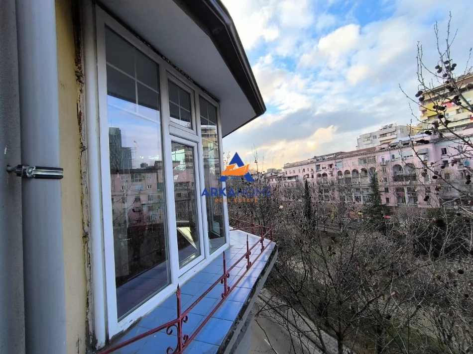 SHITET APARTAMENT, DUPLEX 84M2 " PALLATET AGIMI NE HYRJE TE BLLOKUT " 398,000 €