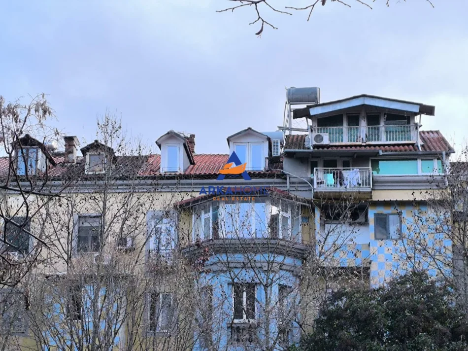 Tirane, jepet me qera apartament duplex 2+1+Ballkon Kati 3, 84 m² 1.500 €