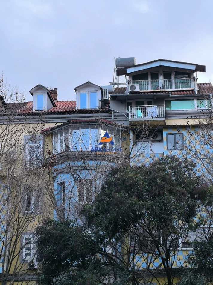 SHITET APARTAMENT, DUPLEX 84M2 " PALLATET AGIMI NE HYRJE TE BLLOKUT " 398,000 €