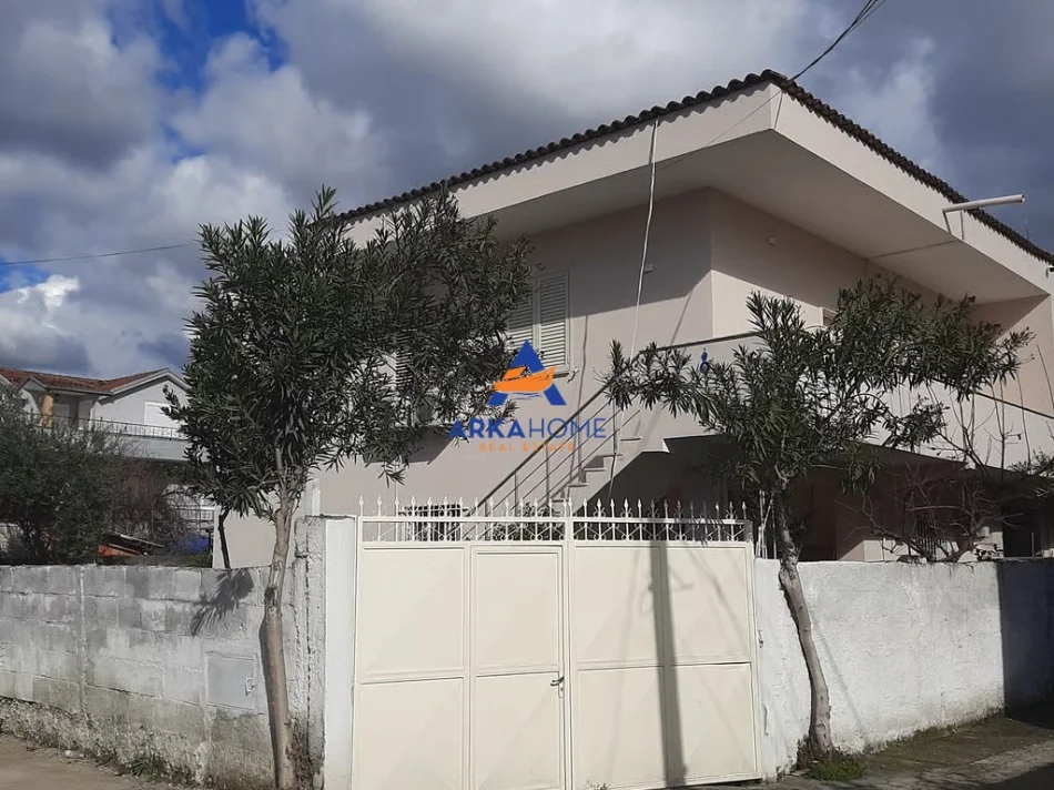 Tirane, jepet me qera vile  1+1 Kati 0, 100 m²  " 5 maji "400 €