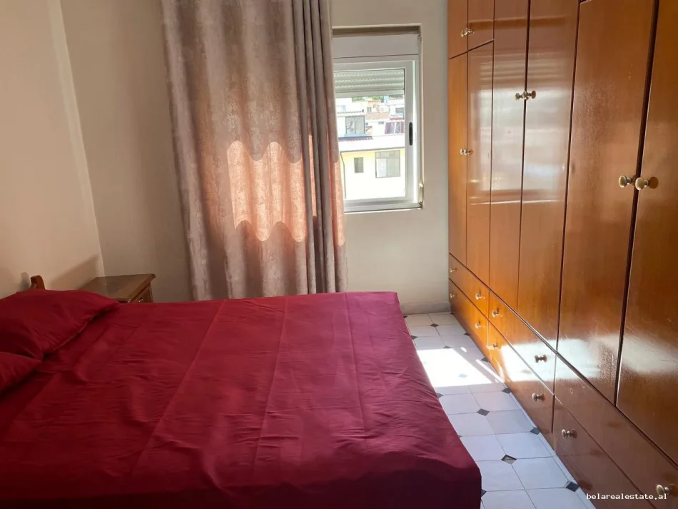 Tirane, jepet me qera apartament 2+1+Ballkon Kati 5, 95 m² 730 € (Rruga Elbasanit)