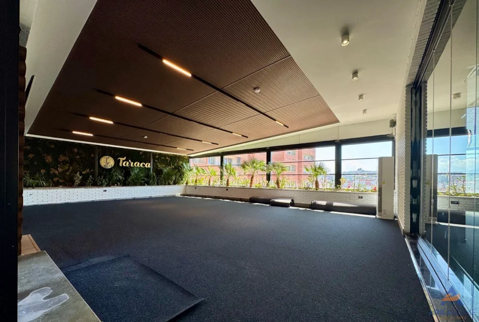 Tirane, jepet me qera zyre Kati 9, 700 m² 10.000 € 