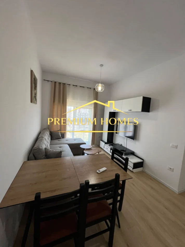 Tirane, jepet me qera apartament 2+1 Kati 5, 78 m² 535 € 