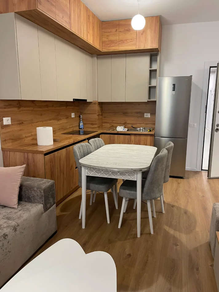 Tirane, jepet me qera apartament 1+1 Kati 2, 50 m² 400 € (Kompleksi Mangalem 21 | Kadiu , Ali Dem)